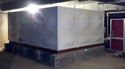 鍍鋅鋼板水箱帶外（wài）保溫