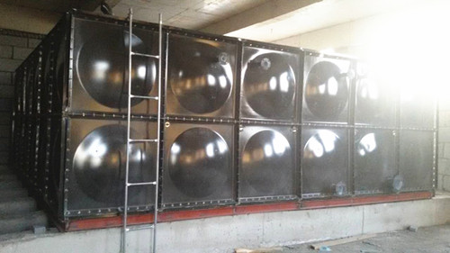 搪瓷鋼板消防水箱（xiāng）